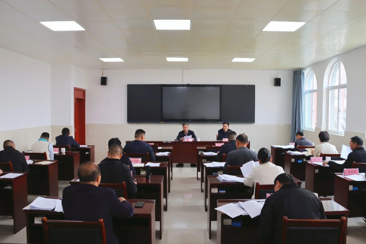 区领导干部树立和践行正确政绩观学习教育读书班开班